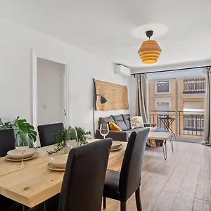  Apartamento 3 Dormitorios, 2 Banos Y Balcon España